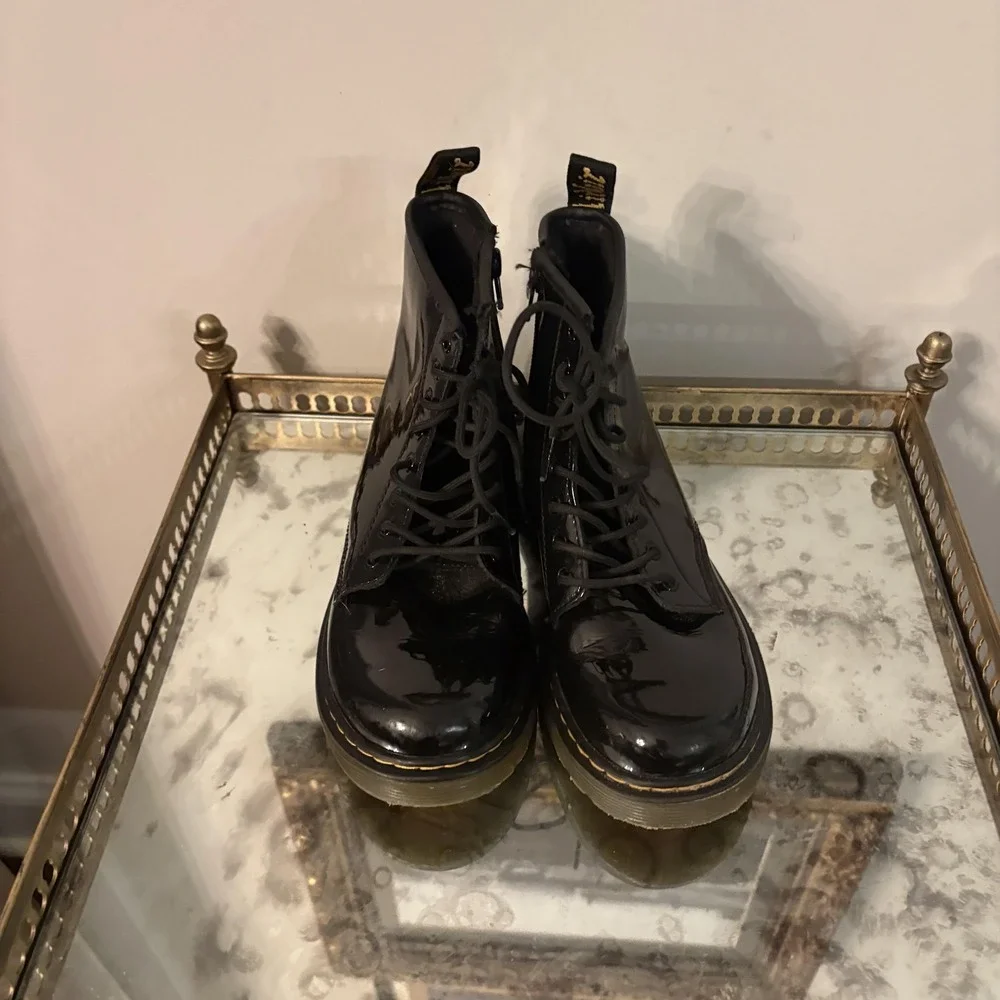 Dr Martens 1460 Boots Kids Size 3 US Black Patent Leather Zip‎ Ankle